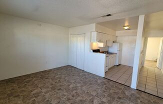 1 bed, 1 bath, 600 sqft, $800, Unit Apt 8