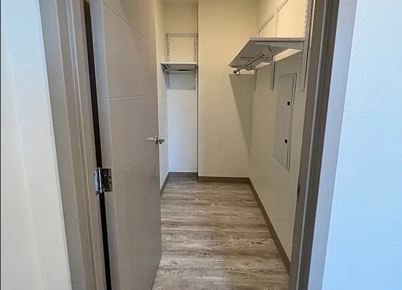 1 bed, 1 bath, $3,100, Unit Unit 205
