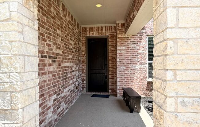 Elegant and Spacious 4/3/3 Home w/ Study and Home Theatre!