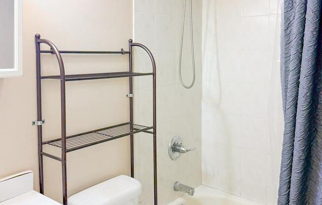 Studio, 1 bath, $2,200, Unit 1