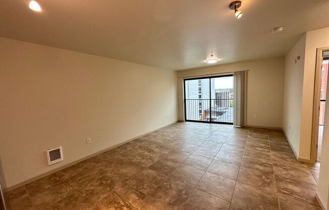 1 bed, 1 bath, 648 sqft, $1,975, Unit Unit 501