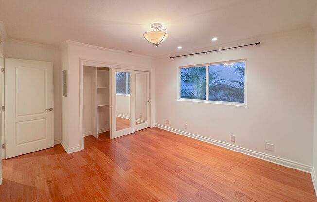 Beautiful 3 Beds 2 Baths Townhome in Hermosa Beach