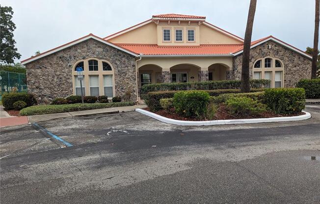 2780 CLUB CORTILE CIR