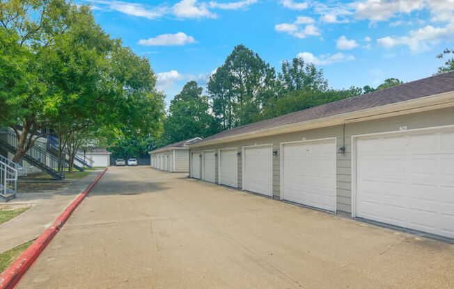 apartment complex with garages in Baton Rouge