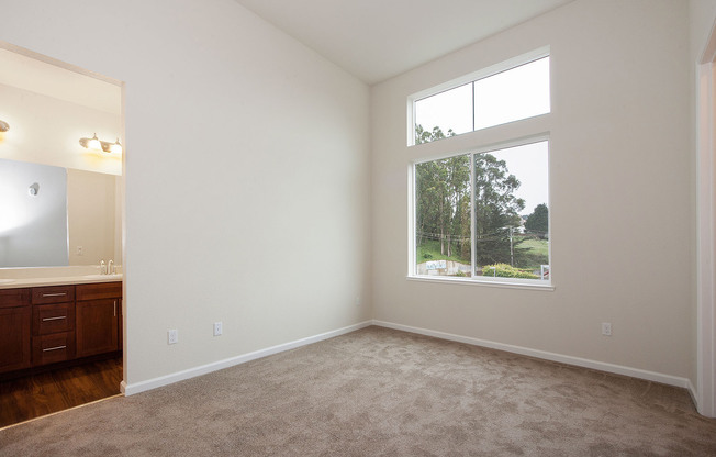 New and modern 2 bedroom townhome just steps from BART