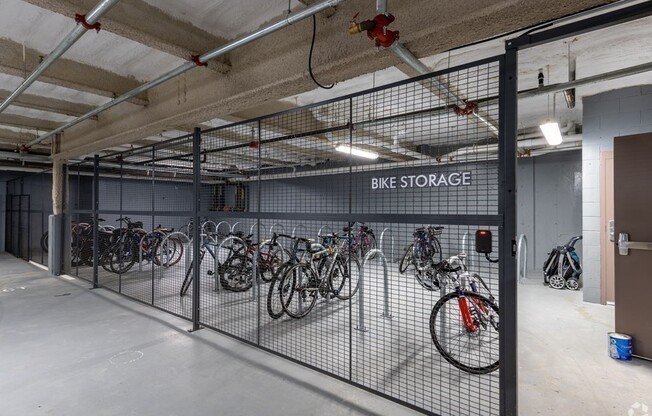 2 beds, 1 bath, 930 sqft, $4,100, Unit 209