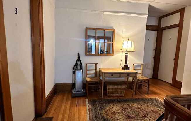 Studio, 1 bath, $1,250, Unit 7