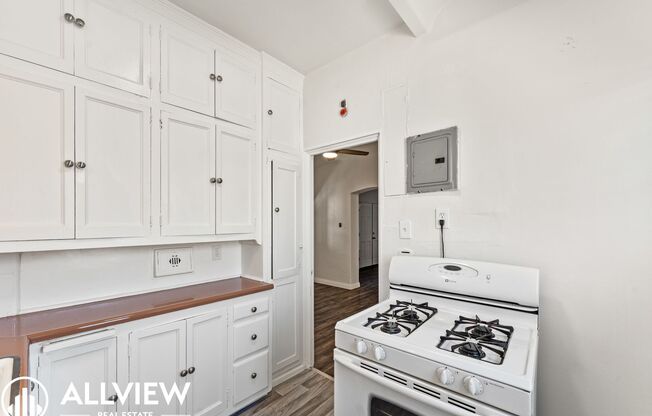 1 bed, 1 bath, $1,895