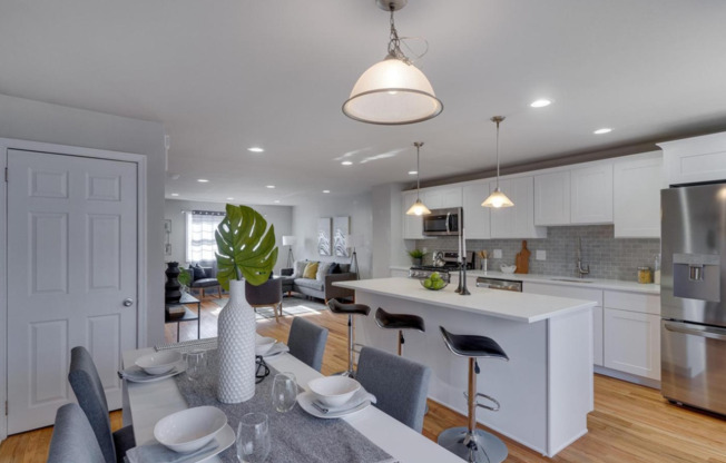 2 Bedroom House Available With 2 car parking Northern Liberties