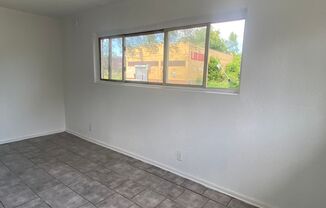 1 bed, 1 bath, $800, Unit Unit 1