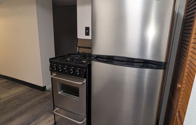 1 bed, 1 bath, $1,350, Unit UNIT B