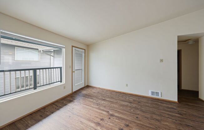 3 beds, 2 baths, $1,795, Unit #C202