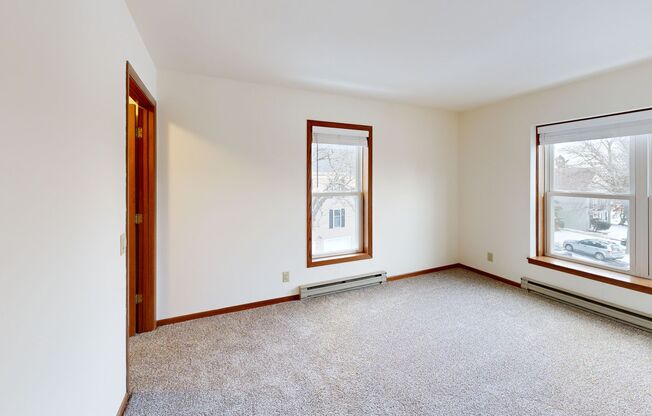 2 beds, 2 baths, 950 sqft, $1,725, Unit 7633CC