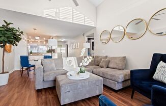 Fully Furnished 2-Bedroom Condo with Balcony – The Met, Woodland Hills