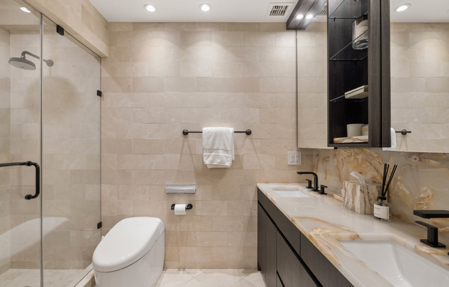2 beds, 2.5 baths, 2,222 sqft, $25,000, Unit 34EF