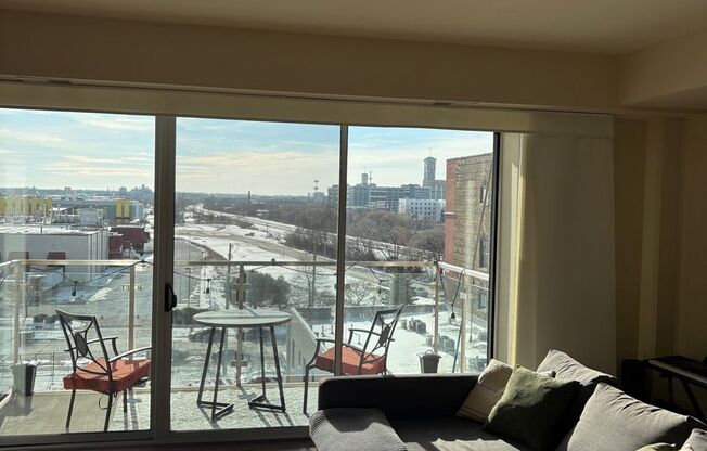 1 bed, 1.5 baths, 1,022 sqft, $2,125, Unit 503