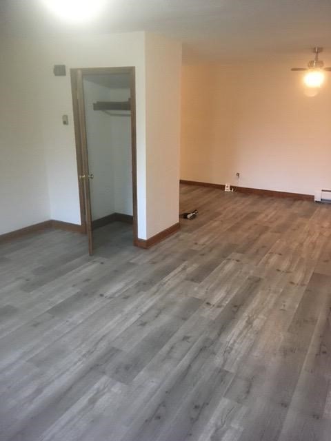 1 bed, 1 bath, 739 sqft, $2,400, Unit 75