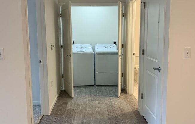 1 bed, 1 bath, 738 sqft, $1,175, Unit 229