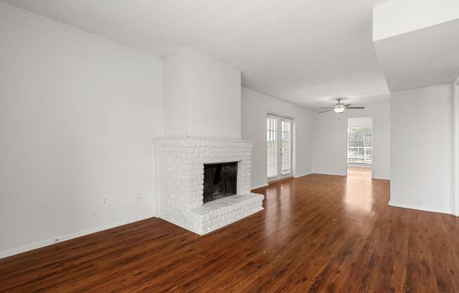 2 beds, 1.5 baths, 957 sqft, $1,497, Unit 1729E