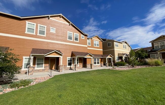 3 Bedroom Townhome Available Near Dublin Blvd & Bridle Pass Dr!