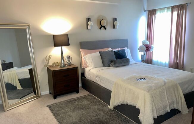 2 beds, 1 bath, 1,000 sqft, $2,375, Unit 1932KD-0T2