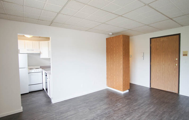 Cozy 2nd Floor Studio between NW 23rd & Pearl!