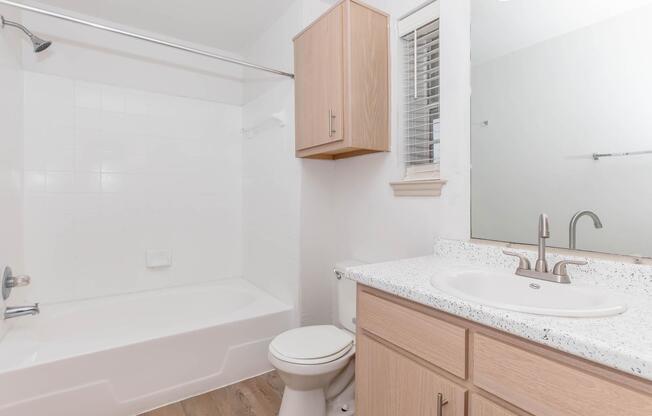 1 bed, 1 bath, 683 sqft, $1,077