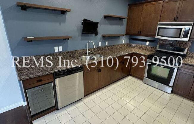 3 beds, 3.5 baths, $4,250