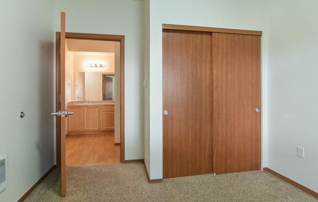 2 beds, 1 bath, $1,700, Unit 104