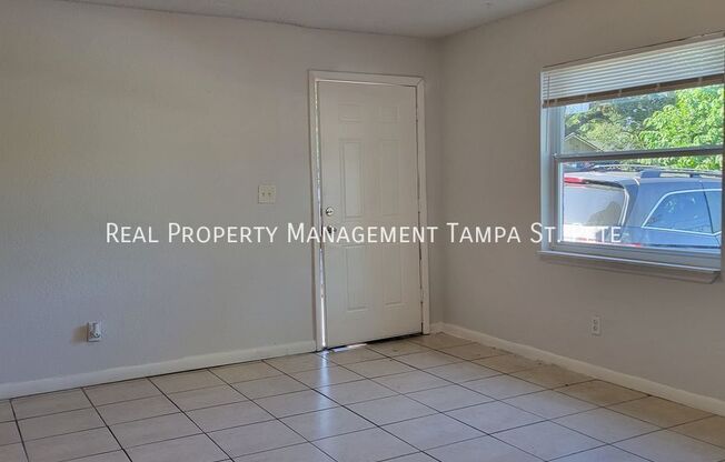 8427 N 39 ST