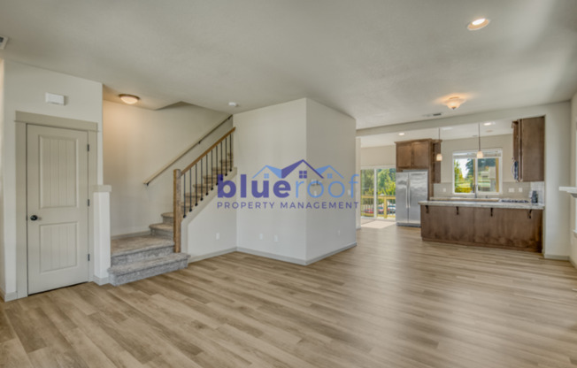 7761 NE MARY BETH LN