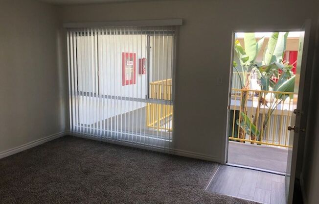 1 Bedroom Renovated Melrose Hill Apartment - $1900