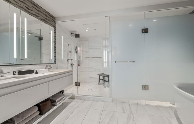 3 beds, 3.5 baths, 2,376 sqft, $30,000, Unit 10E