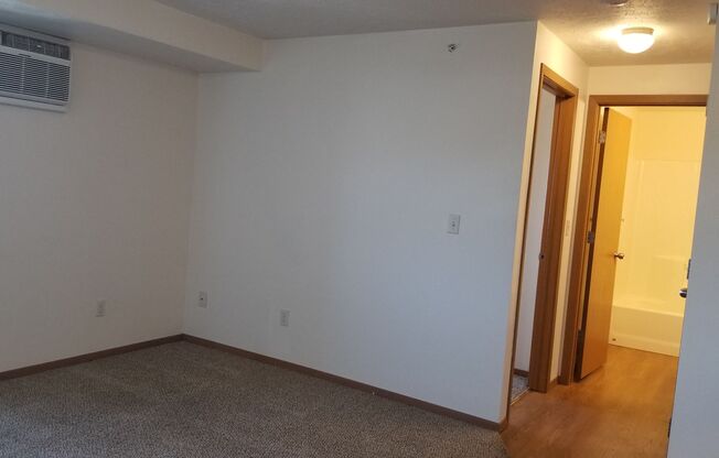 Pineridge Apartments