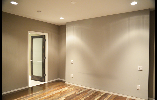 2 beds, 2.5 baths, 1,300 sqft, $3,600, Unit 03