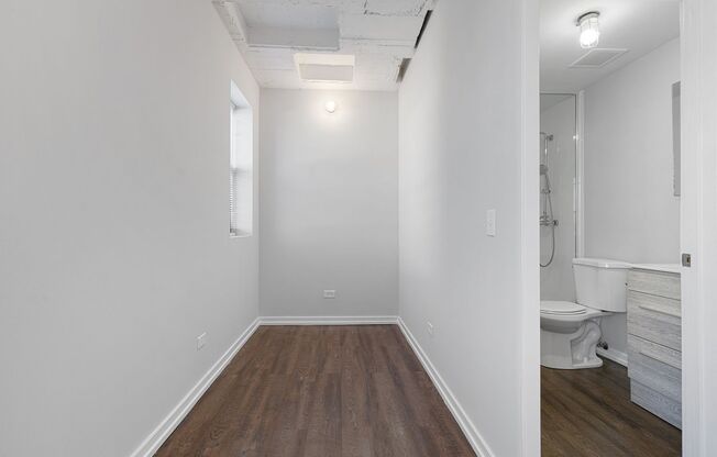 Studio, 1 bath, 172 sqft, $1,350, Unit 409
