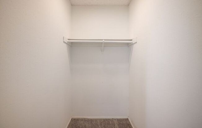 2 beds, 2 baths, 900 sqft, $2,098, Unit 102