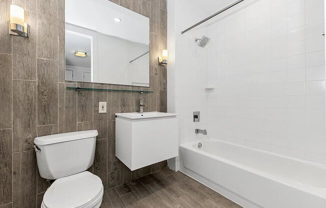 1 bed, 1 bath, $6,495, Unit 419