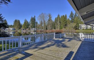 Charming 2 Bdrm Everett Condo - Budget Friendly!