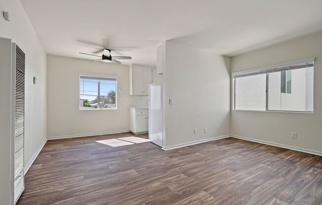 Evergreen Ave Apartments