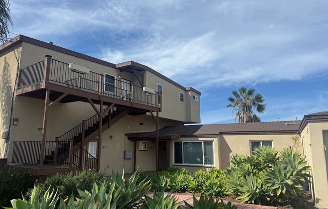 Spacious Studio aand 1-bedroom Apartments in Mission Hills – Prime Location!