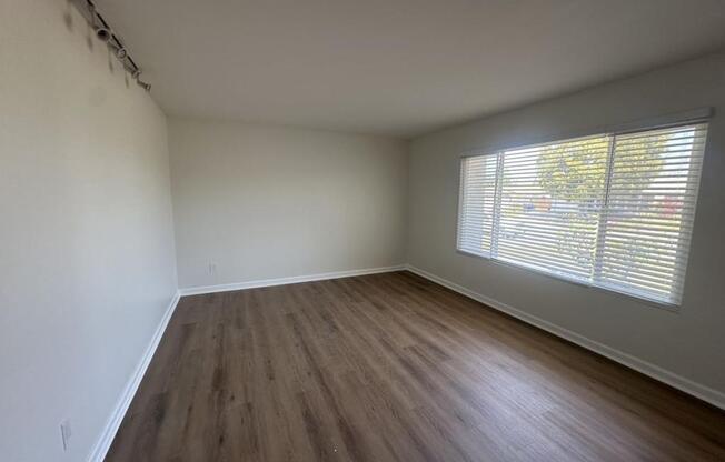 8061 LAKEPORT RD