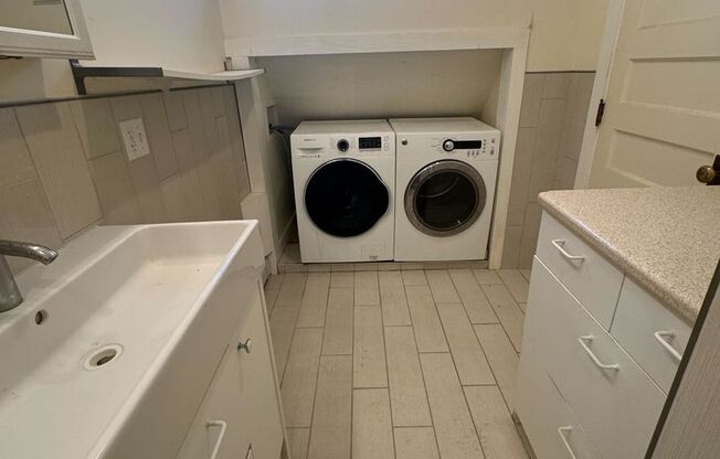 Studio, 1 bath, $1,175, Unit Unit 8