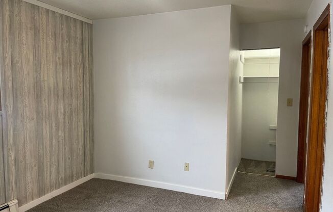 1 bed, 1 bath, 465 sqft, $595, Unit 1119-102