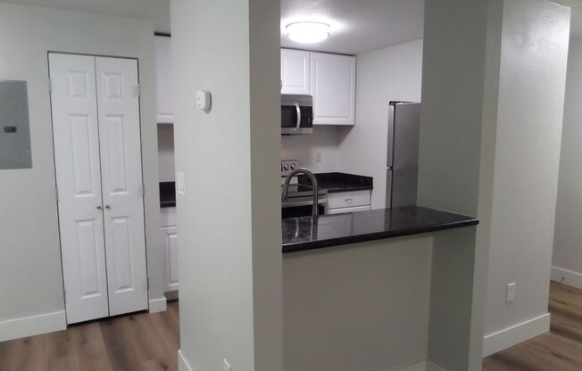 2 beds, 1 bath, $1,795