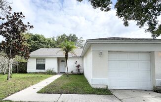 Great 3 BR home ~ Fenced Back Yard ~ A-Rated Oviedo Schools