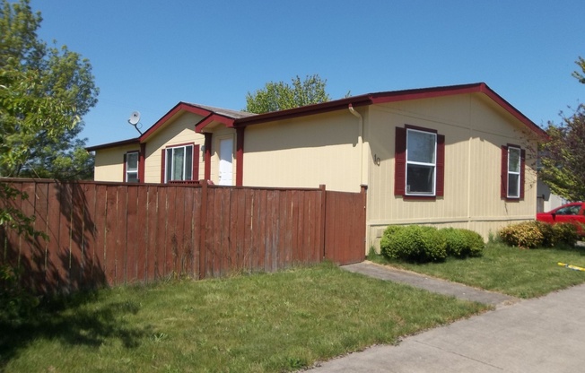 4 beds, 2 baths, 1,568 sqft, $2,295, Unit 33144-10