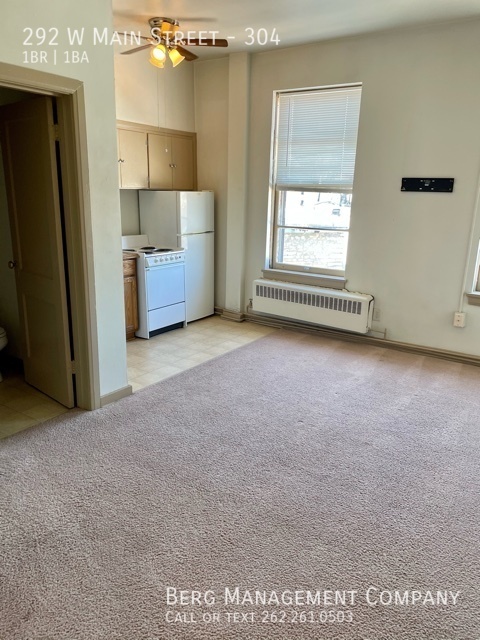 292 W Main St