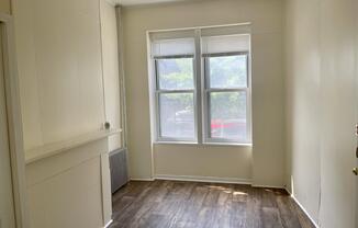 185 HURON ST