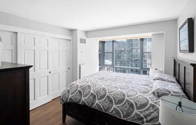 3 beds, 2 baths, 1,431 sqft, $7,950, Unit 1801
